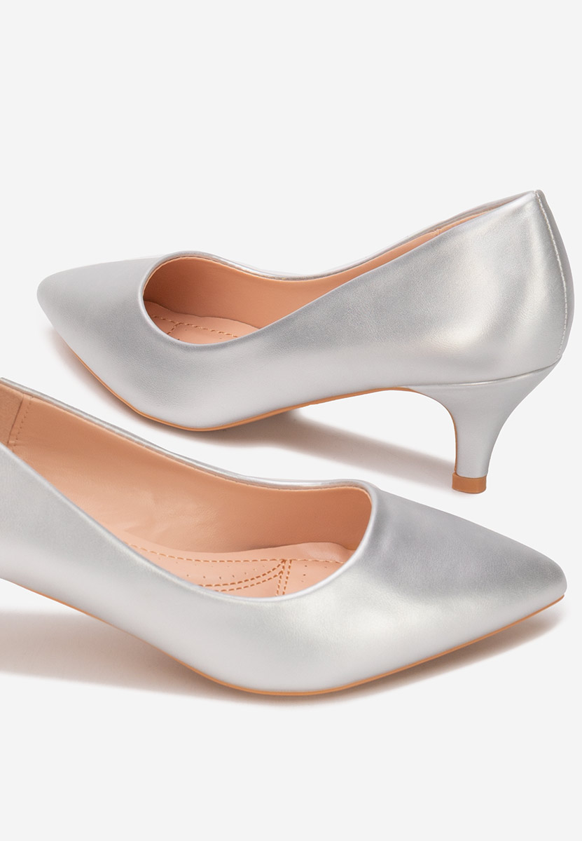 Srebrne czółenka na niskim obcasie Dianea