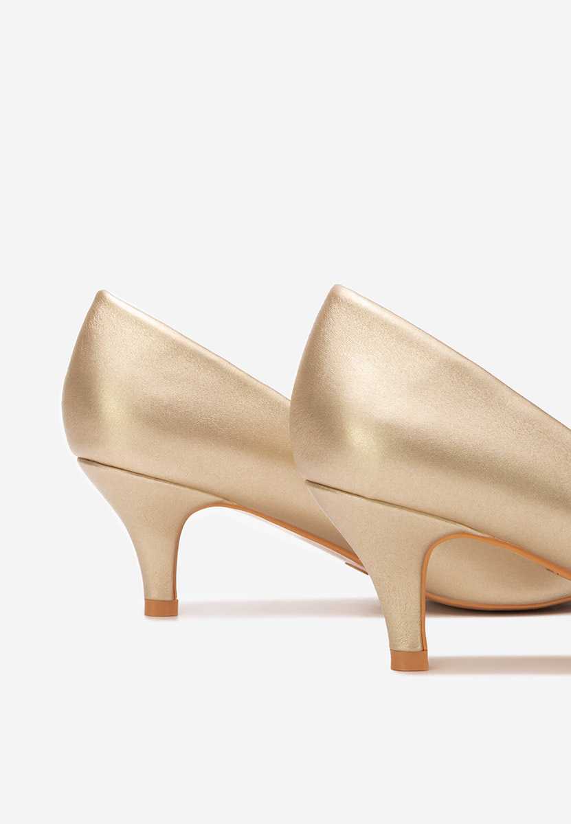Złote czółenka na niskim obcasie Dianea