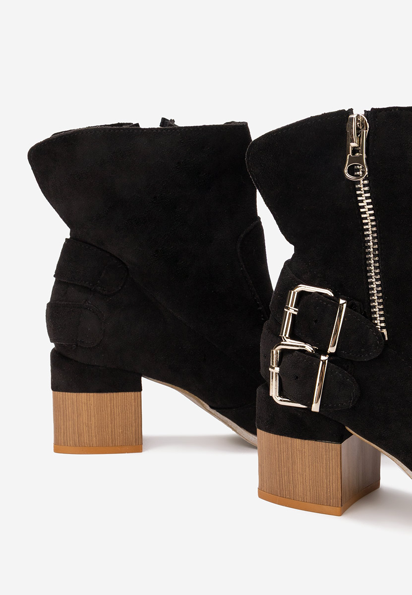 Czarne botki na słupku Laroya V6 Czarne botki na słupku Laroya V6