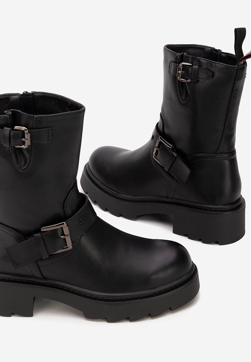 Czarne kozaki damskie Diany Czarne kozaki damskie Diany