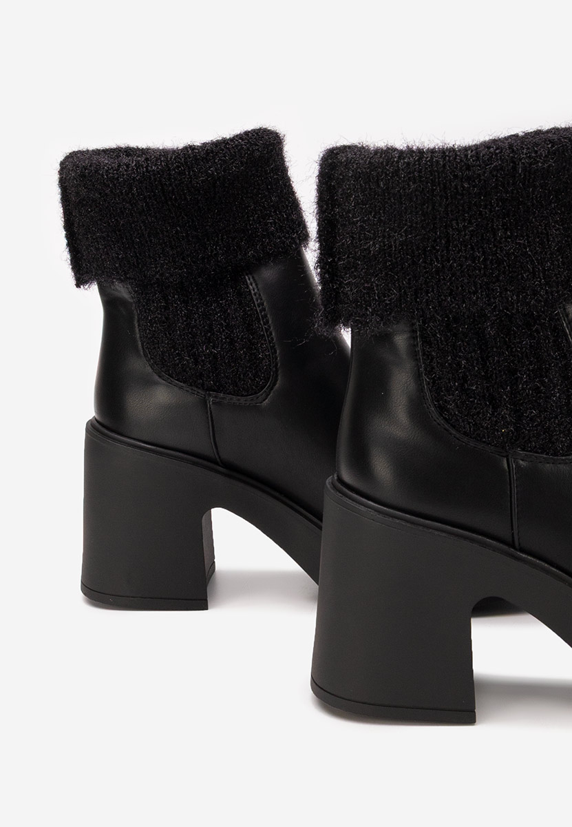 Czarne botki płaskie z elastyczną cholewką Philippa