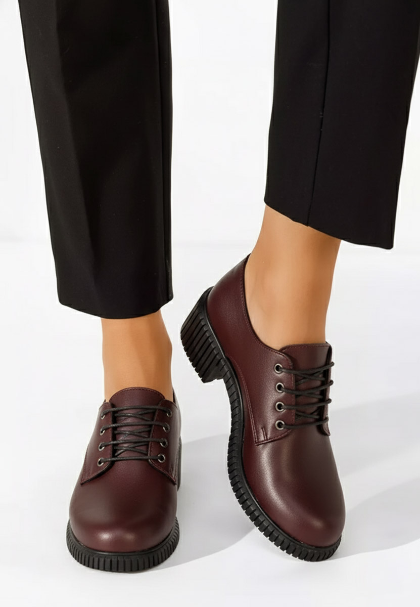 Bordowe półbuty na slupku Roanne