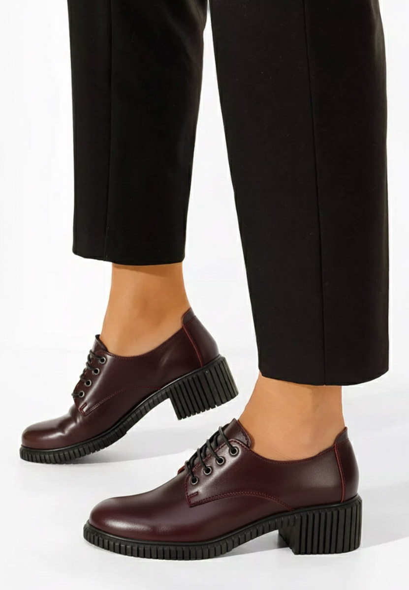 Bordowe półbuty na slupku Roanne