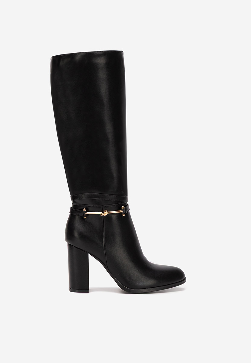 Czarne kozaki na słupku Dresara