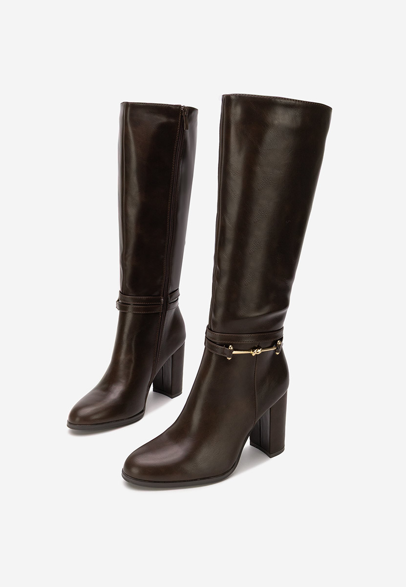 Brązowe kozaki na słupku Dresara