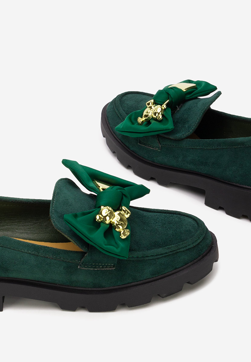 Zielone mokasyny na grubej podeszwie Desana