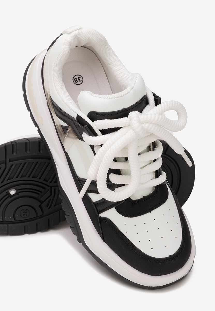 Czarne sneakersy na platformie Taniela