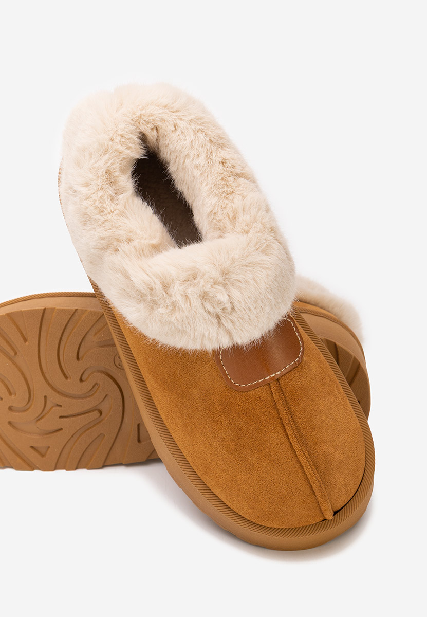 Camelowe botki na platformie Elarva