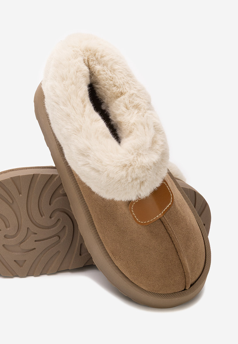 Brązowe botki na platformie Elarva