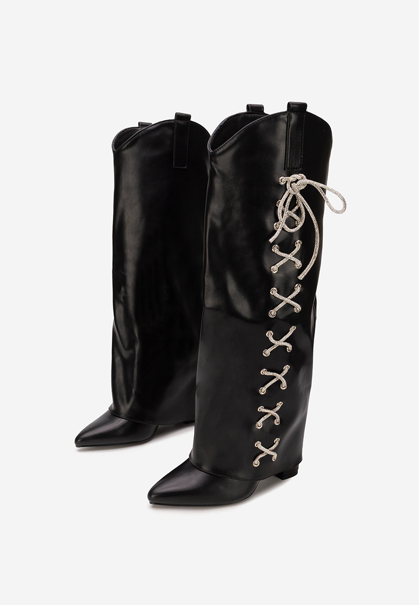 Czarne kozaki na słupku Patrisia