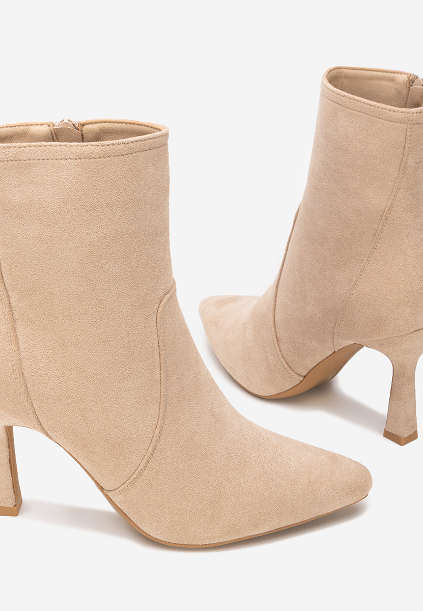 Beżowe botki na szpilce Danelia