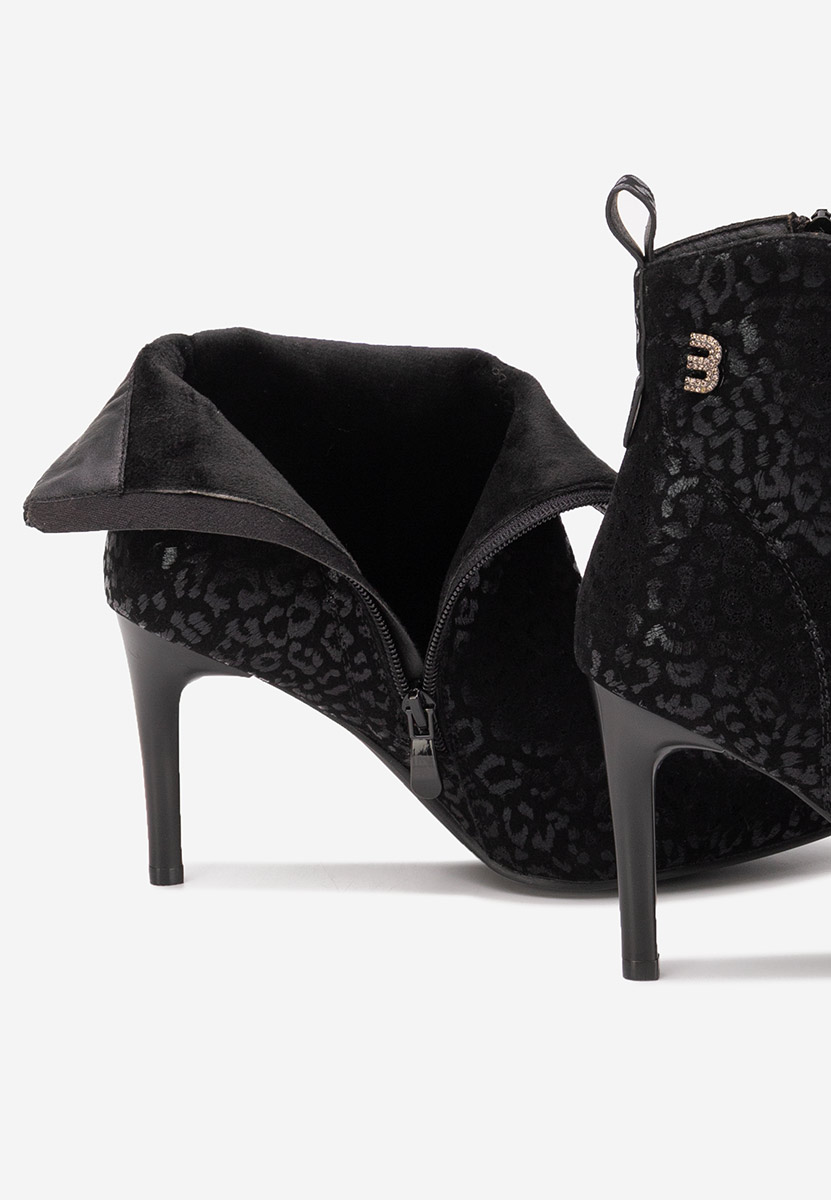Czarne botki na szpilce Vanessia