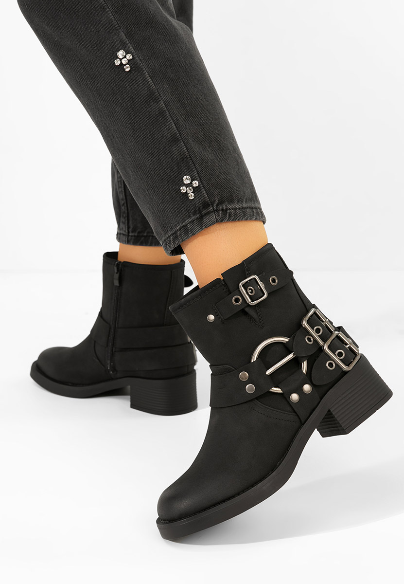 Czarne botki płaskie Agathia