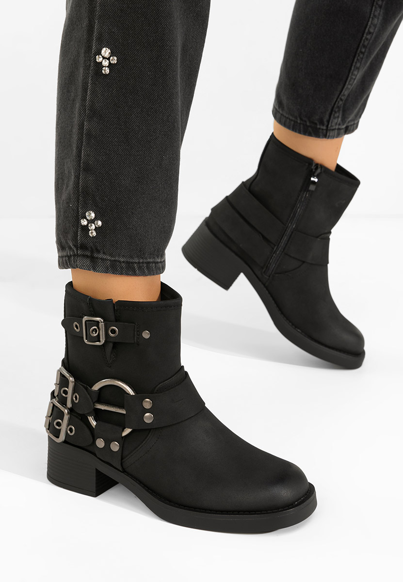 Czarne botki płaskie Agathia