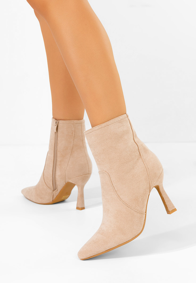 Beżowe botki na szpilce Danelia