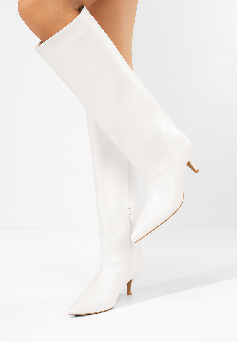 Białe kozaki na obcasie Brelisa