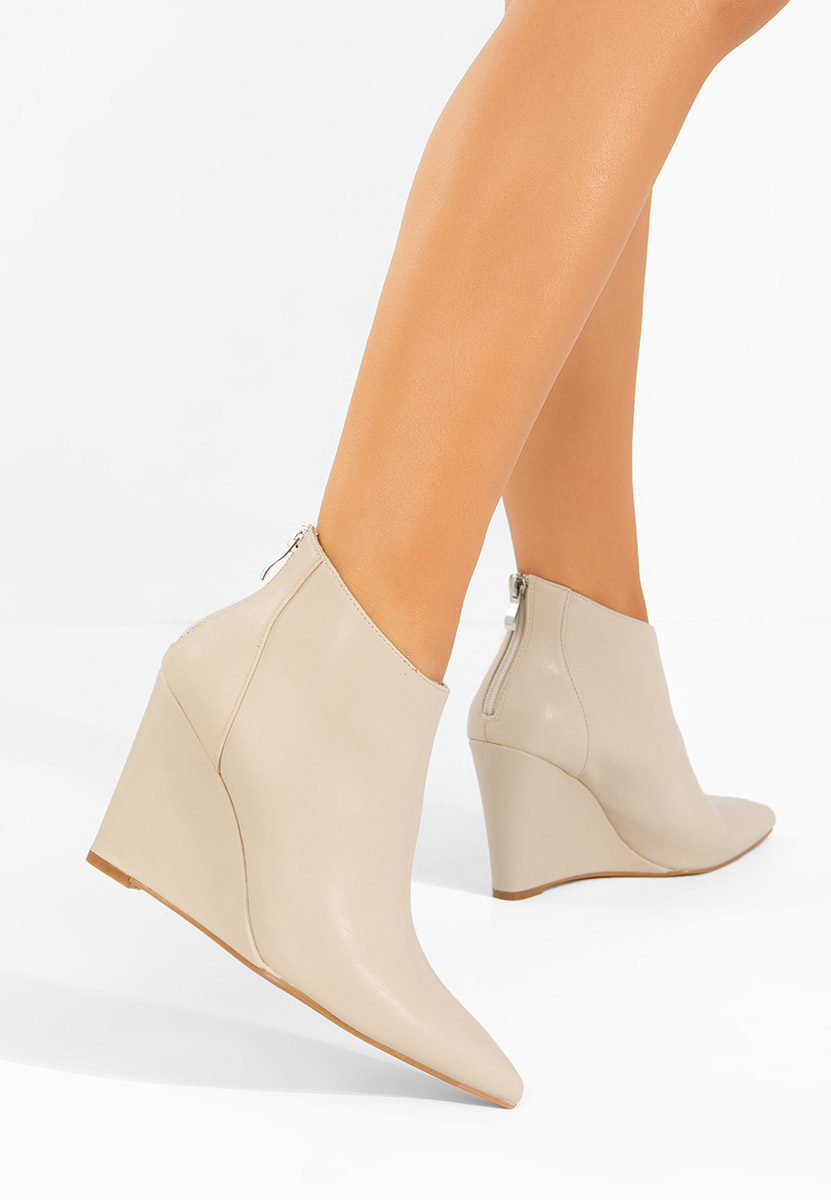 Beżowe botki na koturnie Shenna V2