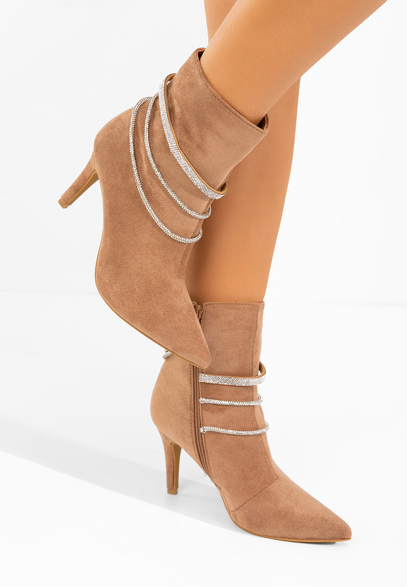 Camelowe botki na obcasie Lorreta