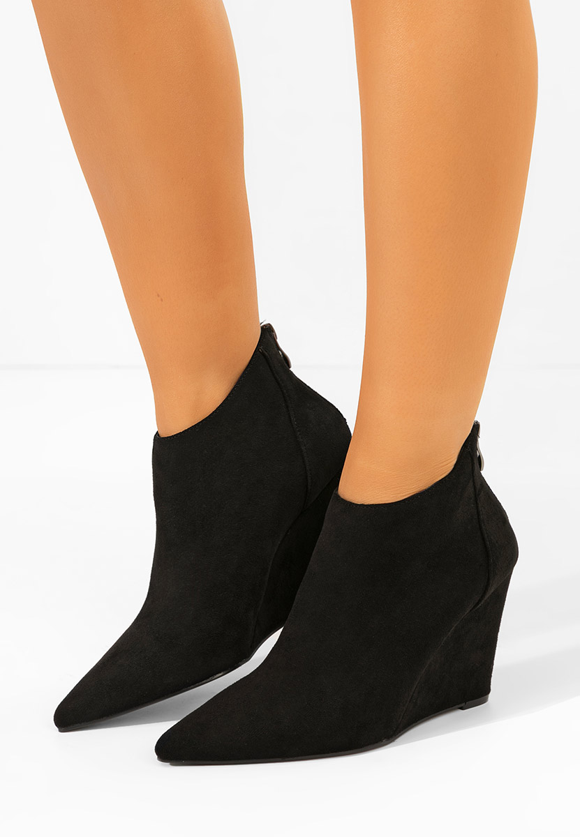 Czarne botki na koturnie Shenna V3