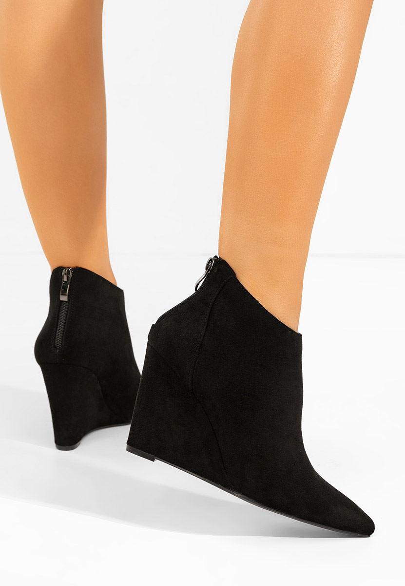 Czarne botki na koturnie Shenna V3