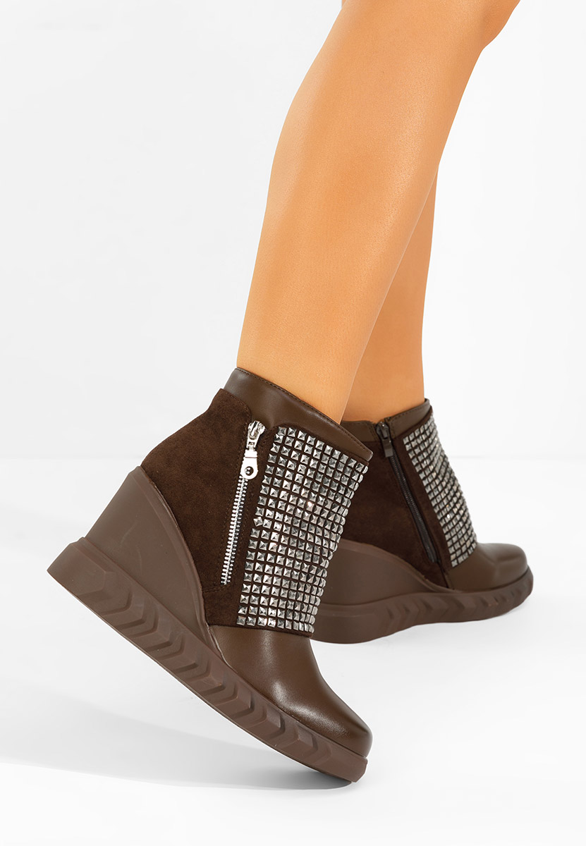 Brązowe botki na koturnie Ismelora