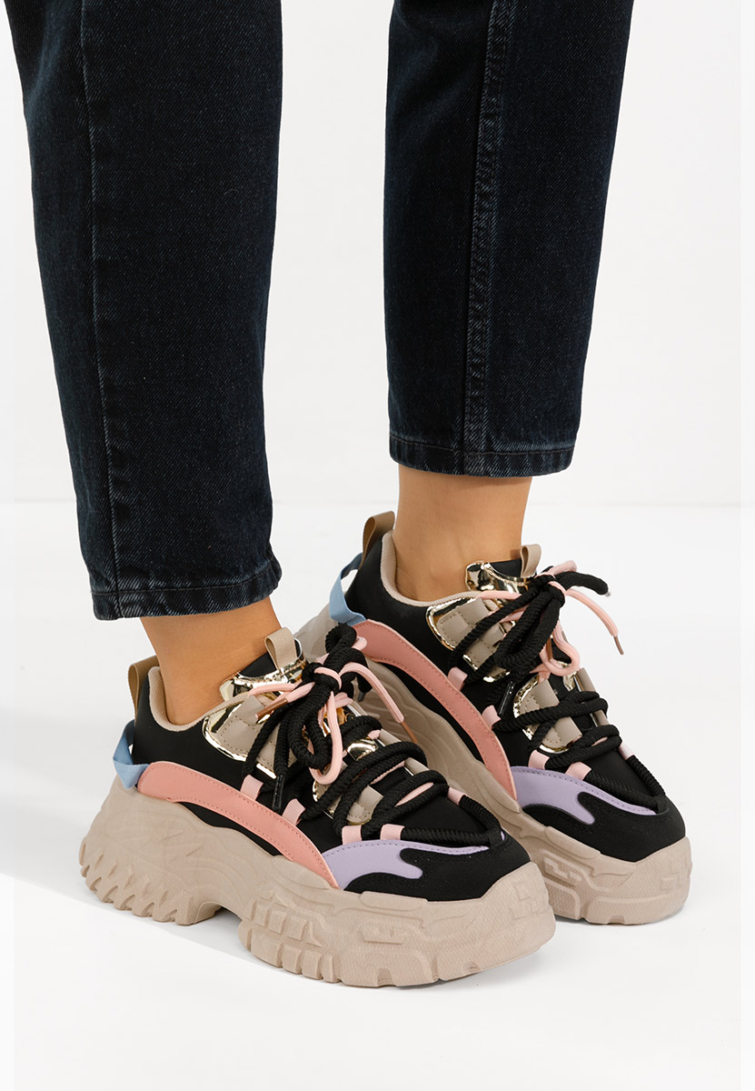 Czarne sneakersy na koturnie Elvora