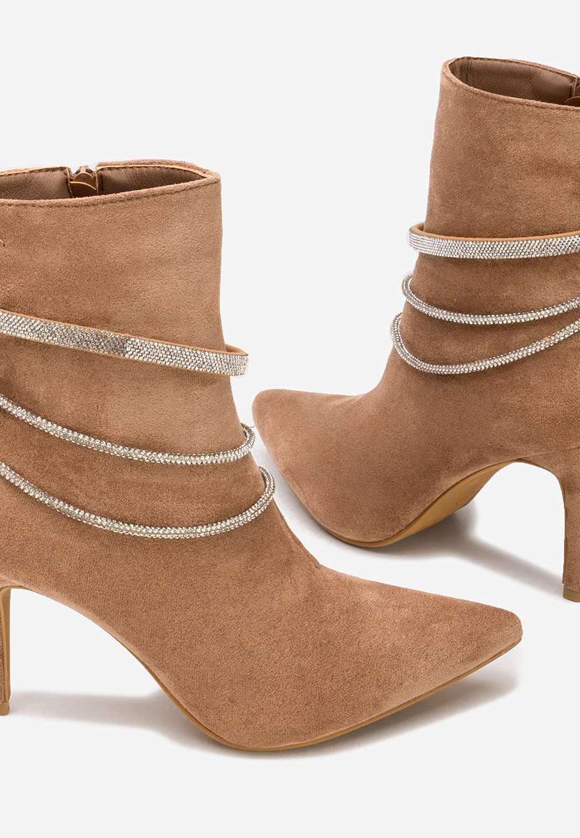 Camelowe botki na obcasie Lorreta