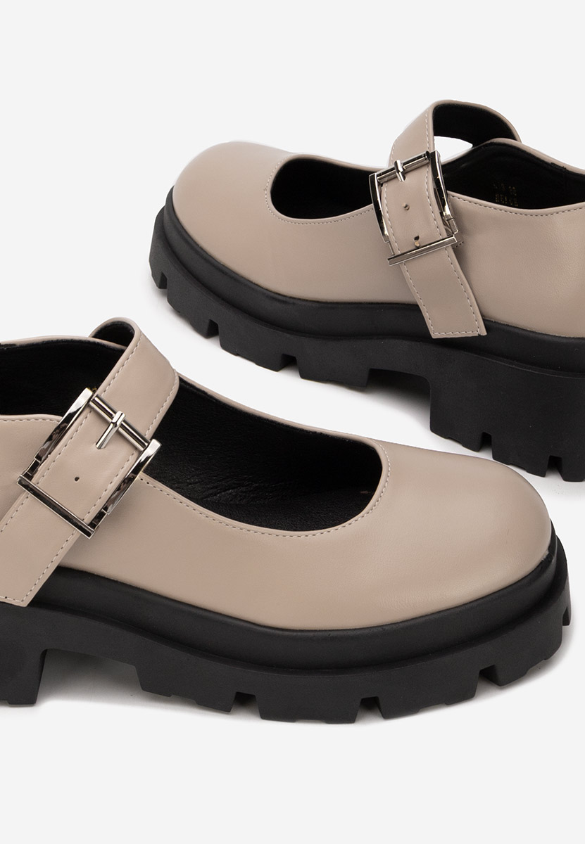 Beżowe czółenka na platformie Masovia