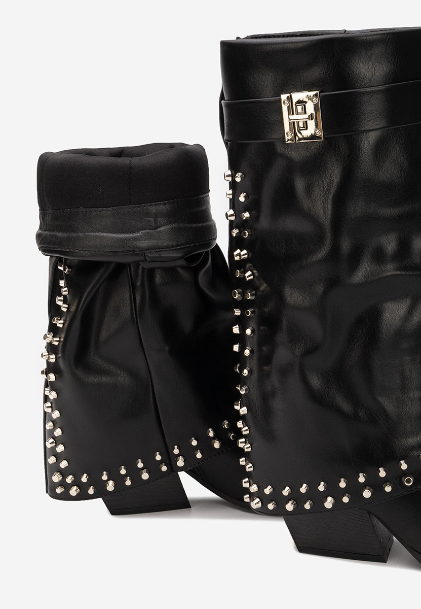 Czarne kozaki na słupku Naielia