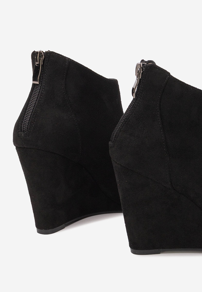 Czarne botki na koturnie Shenna V3