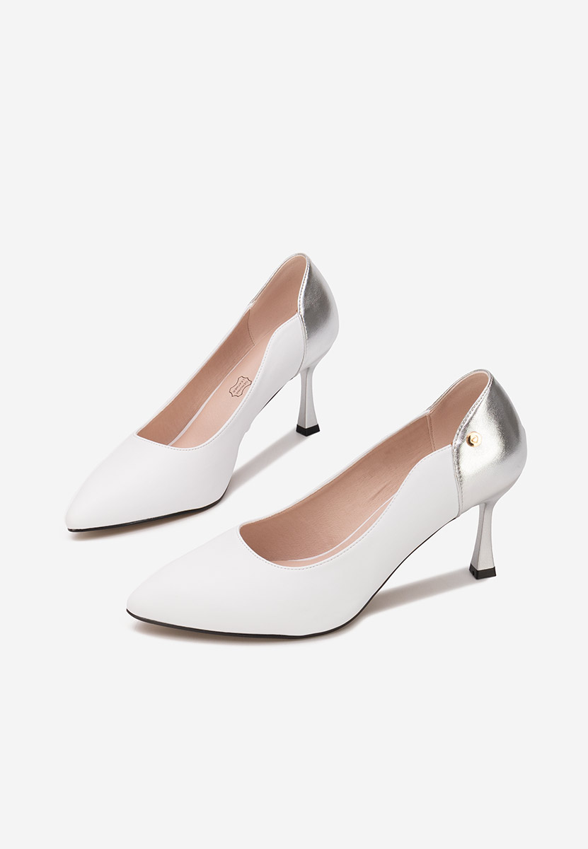 Białe czółenka na szpilce Karita