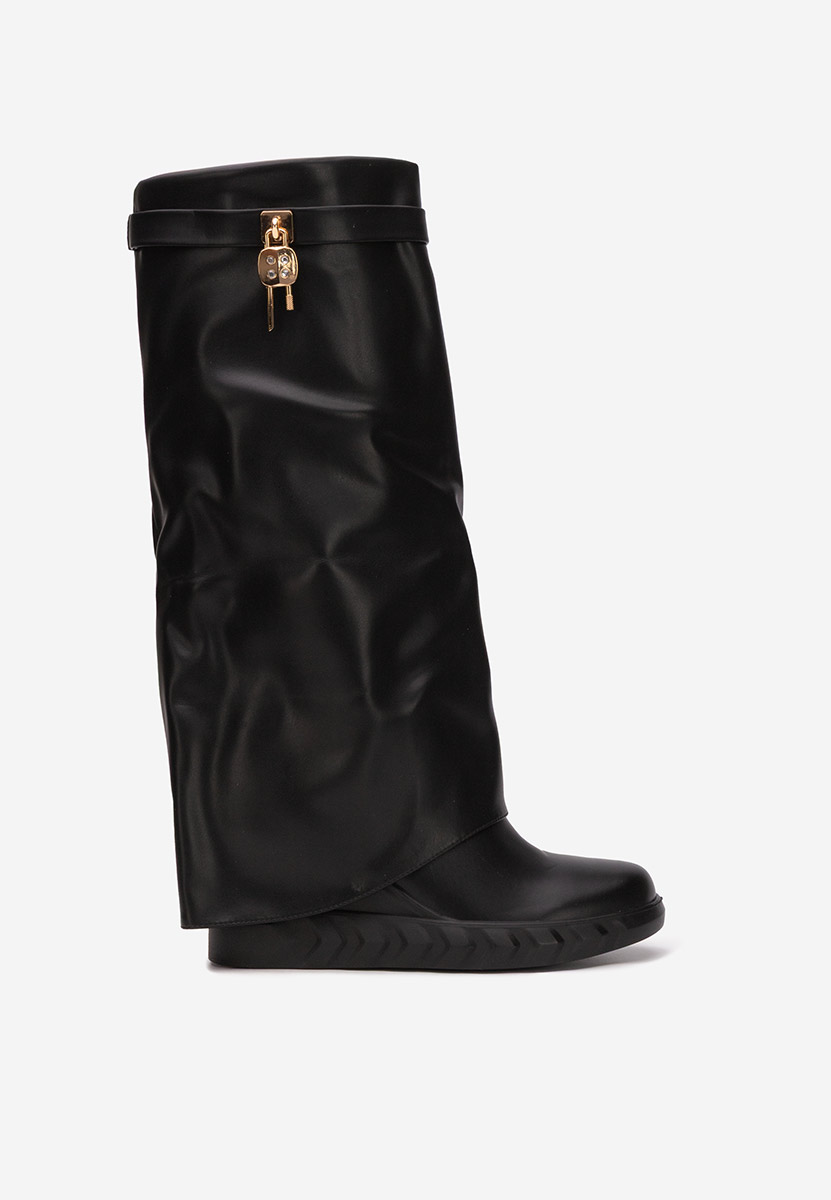 Czarne kozaki na koturnie Ipira