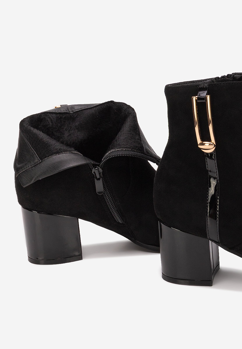 Czarne botki na słupku Otalira