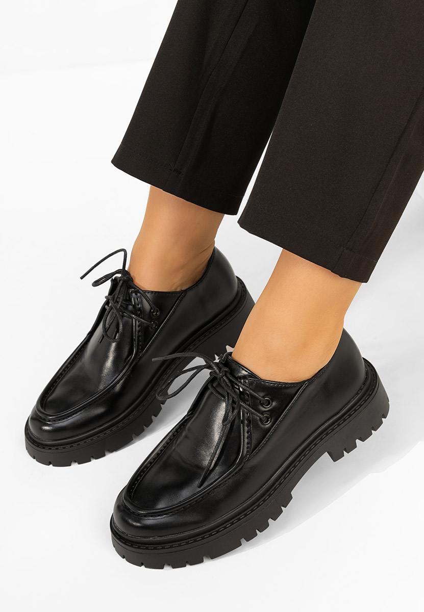 Czarne półbuty damskie Grinora