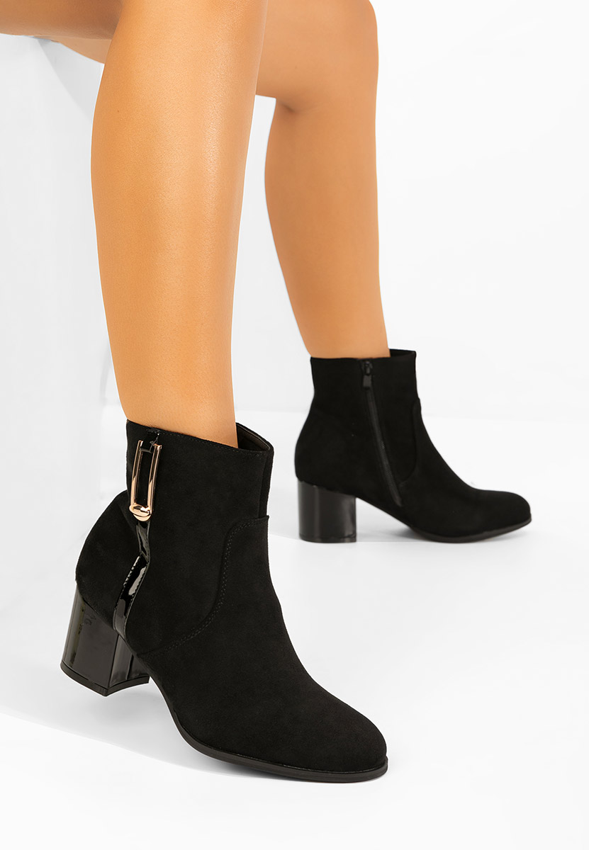 Czarne botki na słupku Otalira