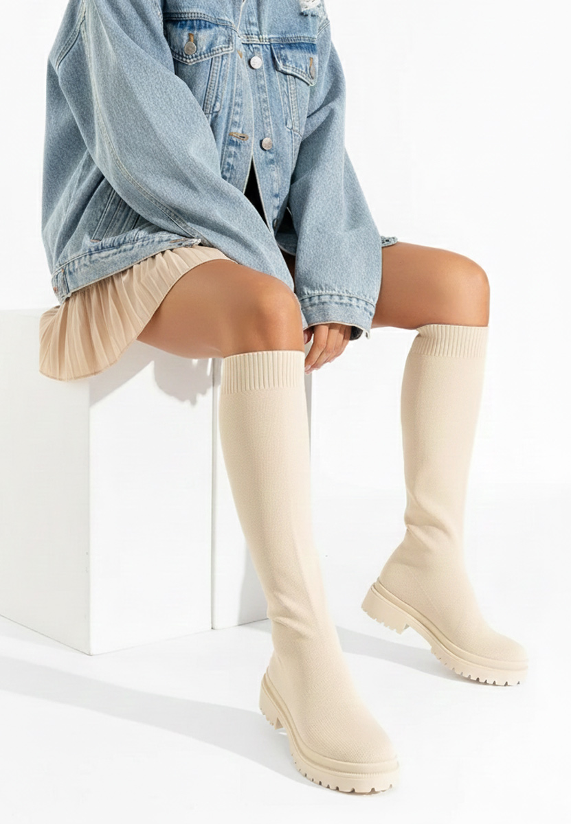 Beżowe kozaki płaskie Olvera V2