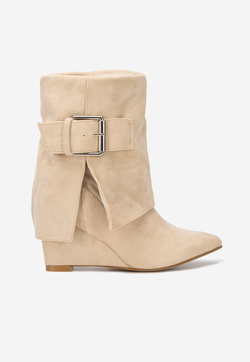 Beżowe botki na koturnie Irinea