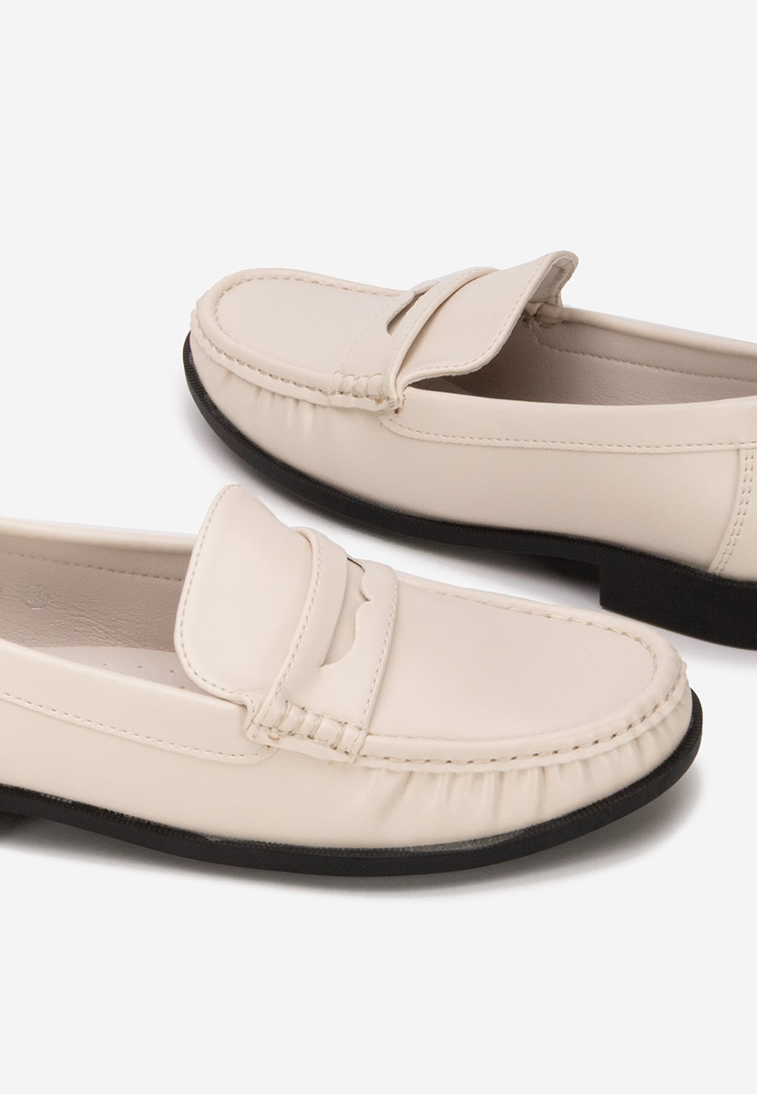 Beżowe mokasyny damskie Matildia