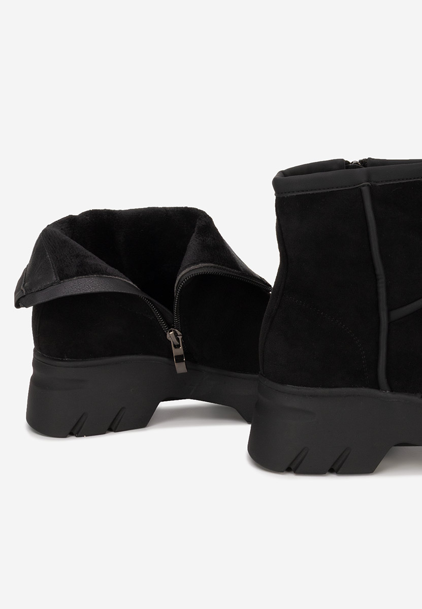 Czarne botki płaskie Geronia