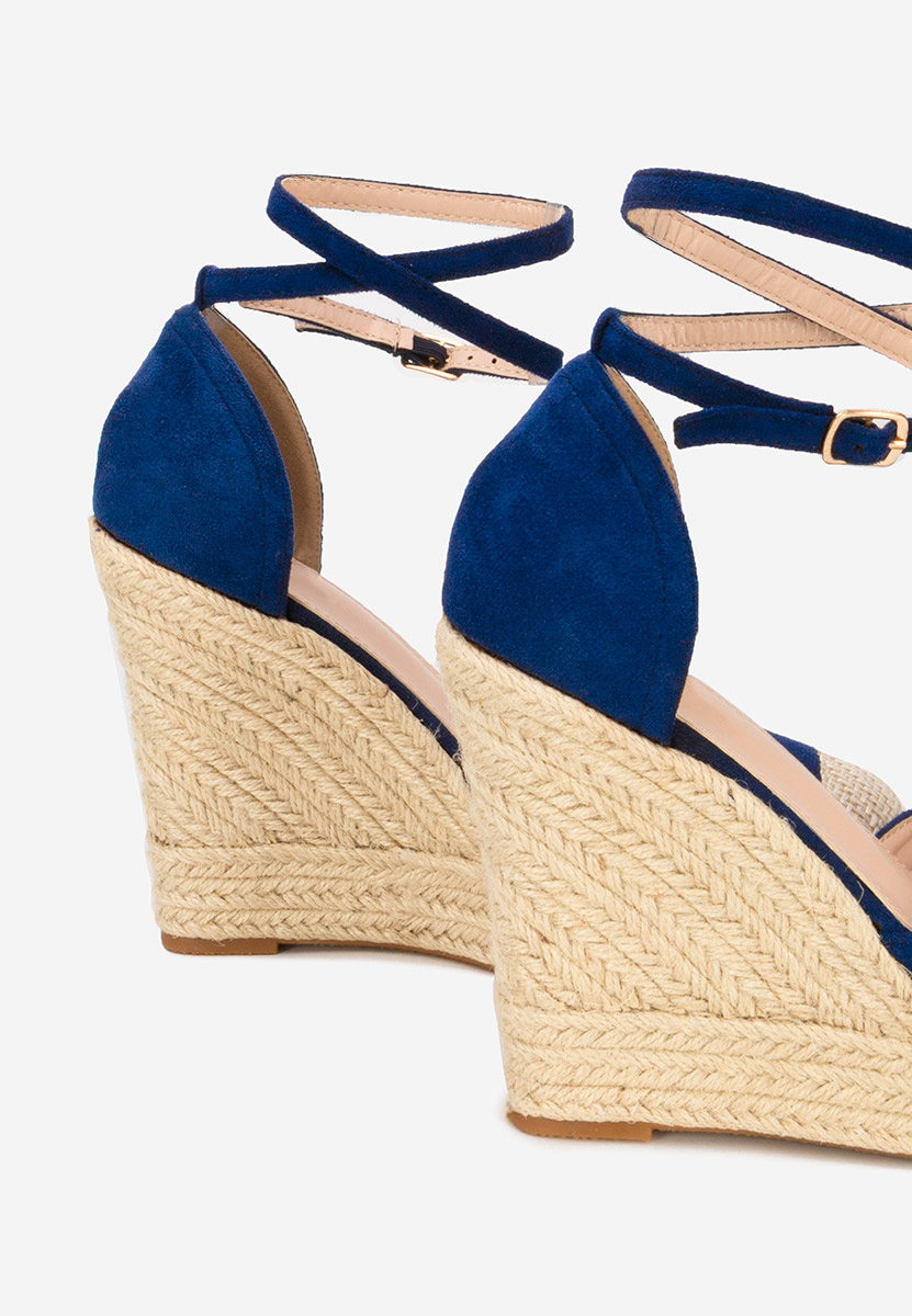 Niebieskie sandały na koturnie Saniza V3