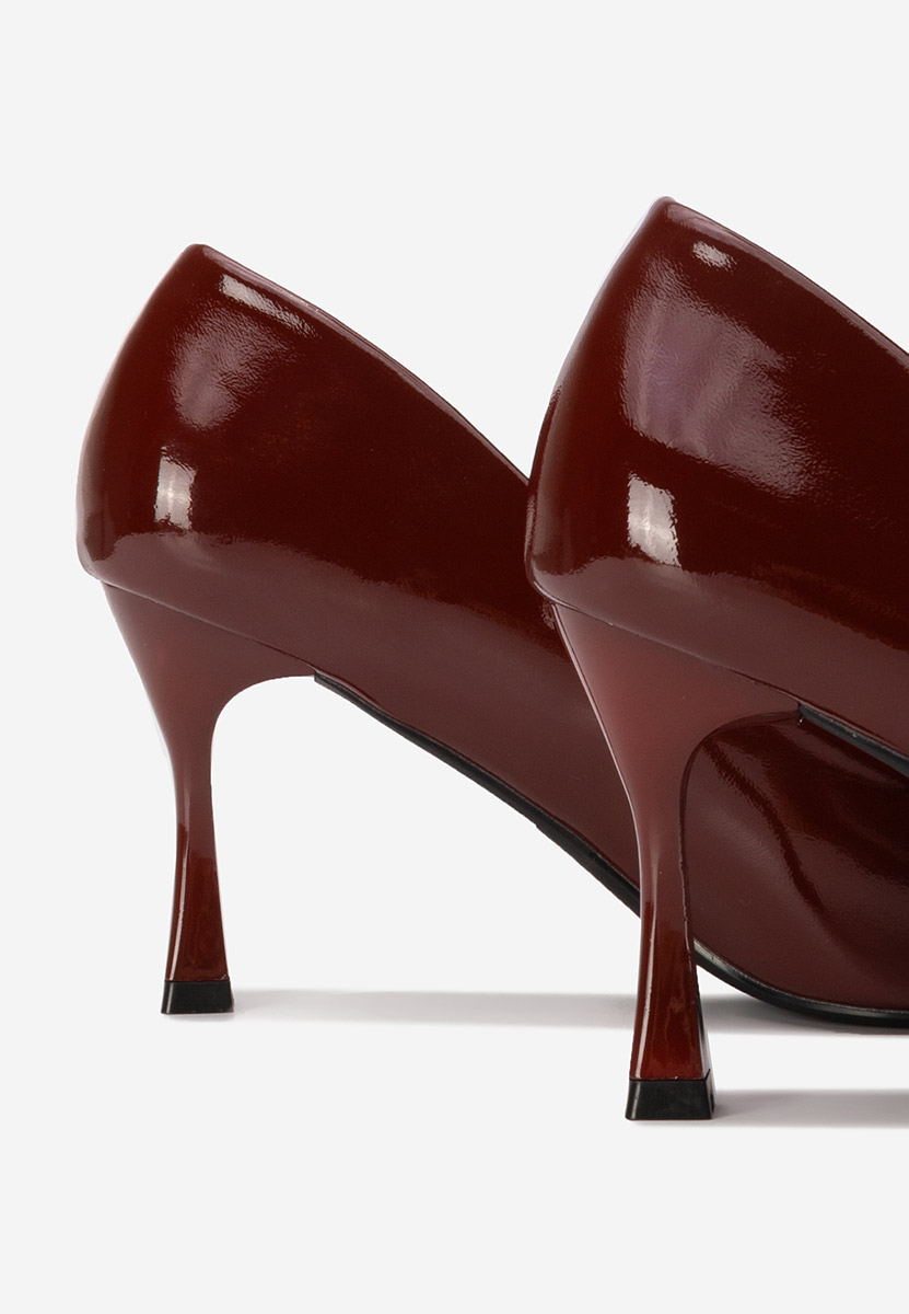 Bordowe czółenka na szpilce Sonnia