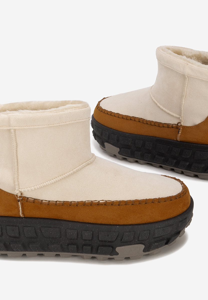 Beżowe botki na platformie Novela