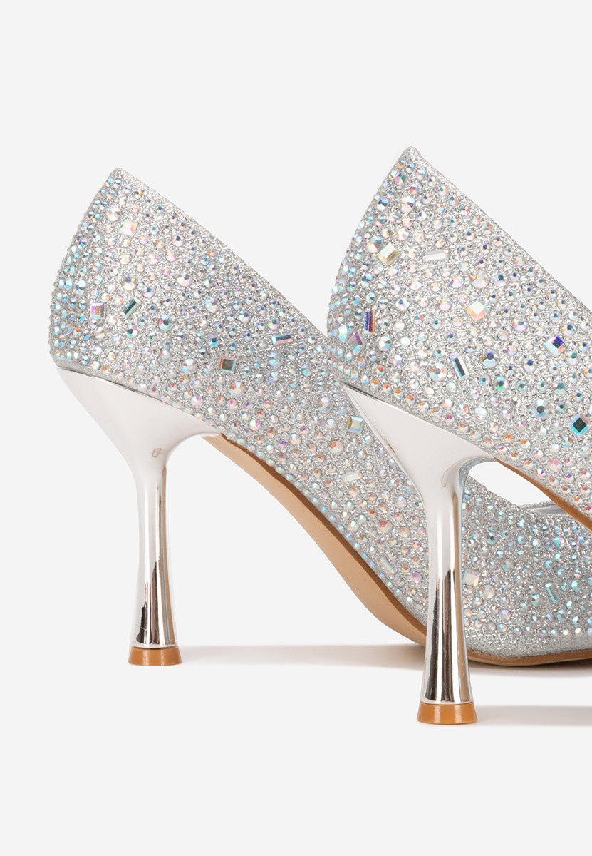 Srebrne czółenka na szpilce Sidionia