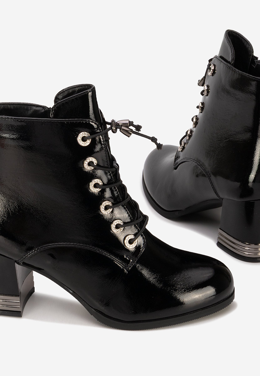 Czarne botki na słupku Takina