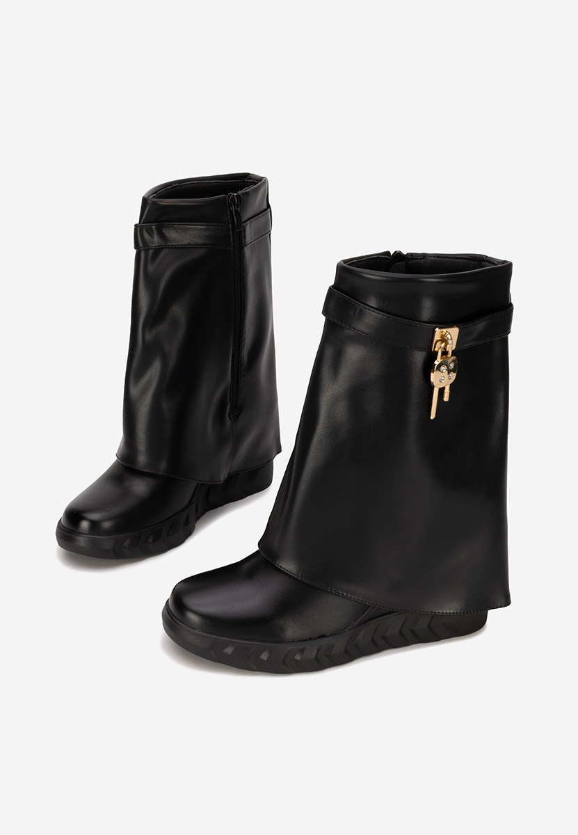 Czarne kozaki na koturnie Serena