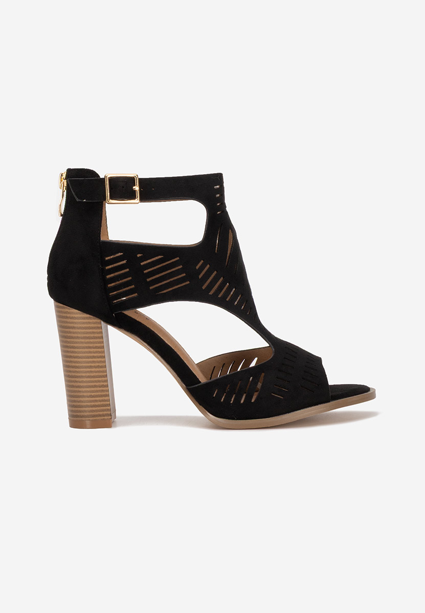 Czarne sandały na słupku Cassey
