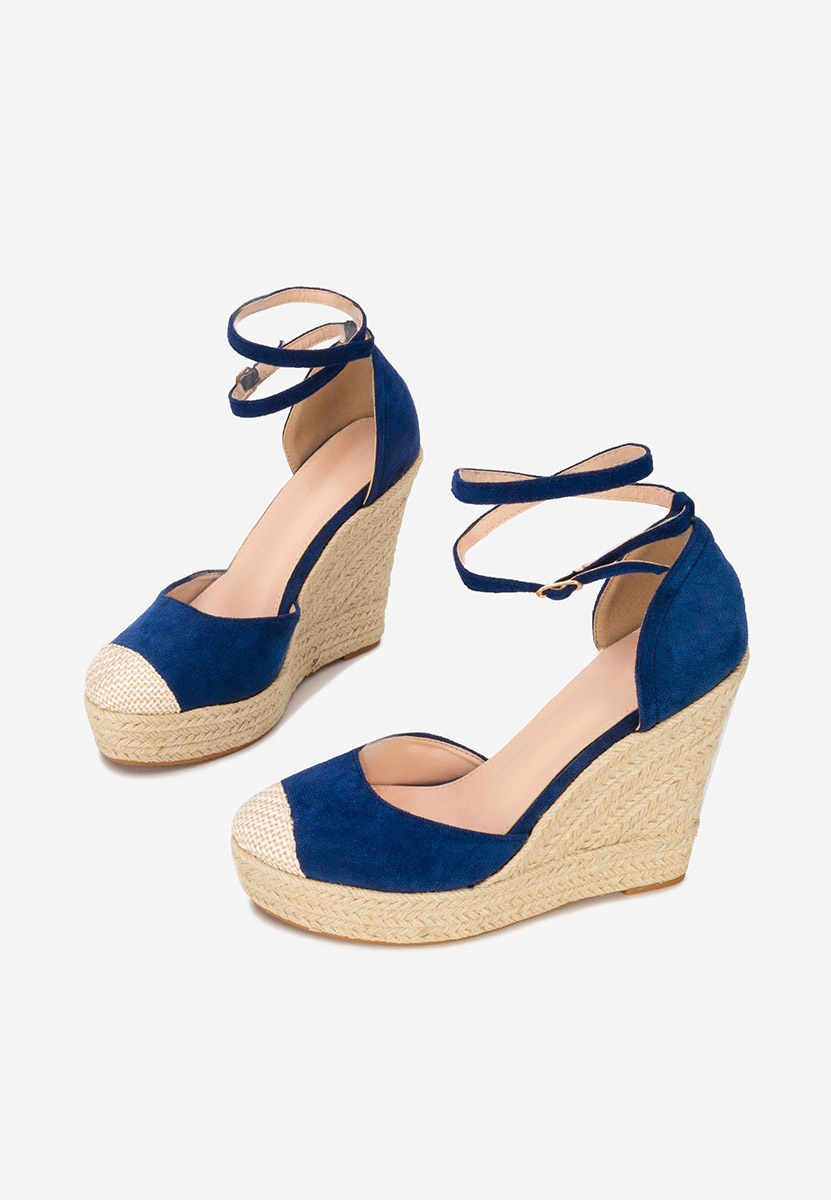Niebieskie sandały na koturnie Saniza V3