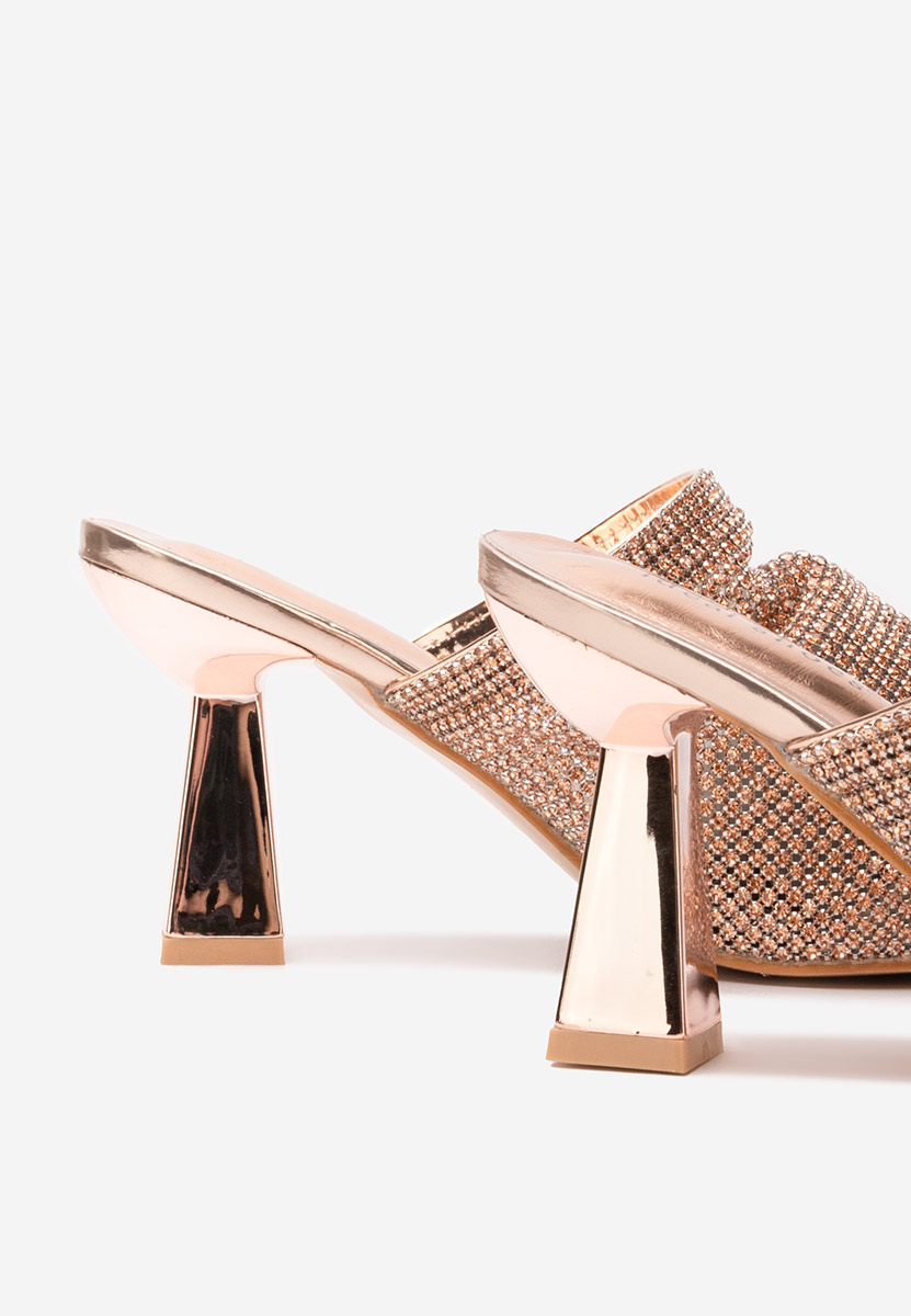 Szampańskie klapki damskie eleganckie Vanelsa