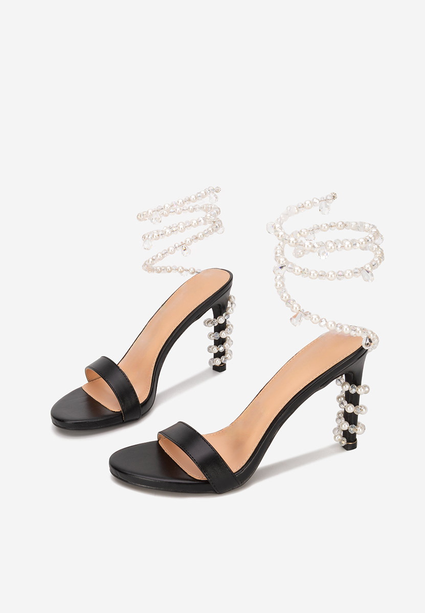 Czarne sandały na szpilce Amaia