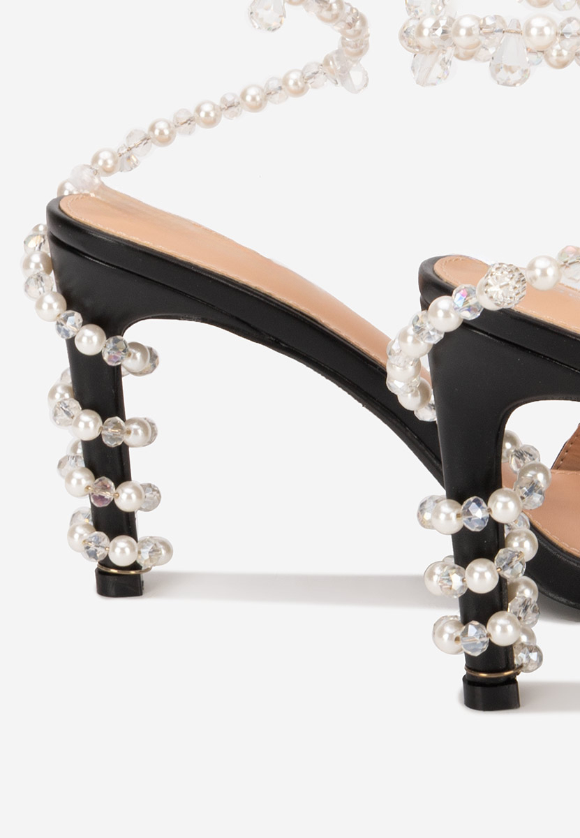 Czarne sandały na szpilce Amaia